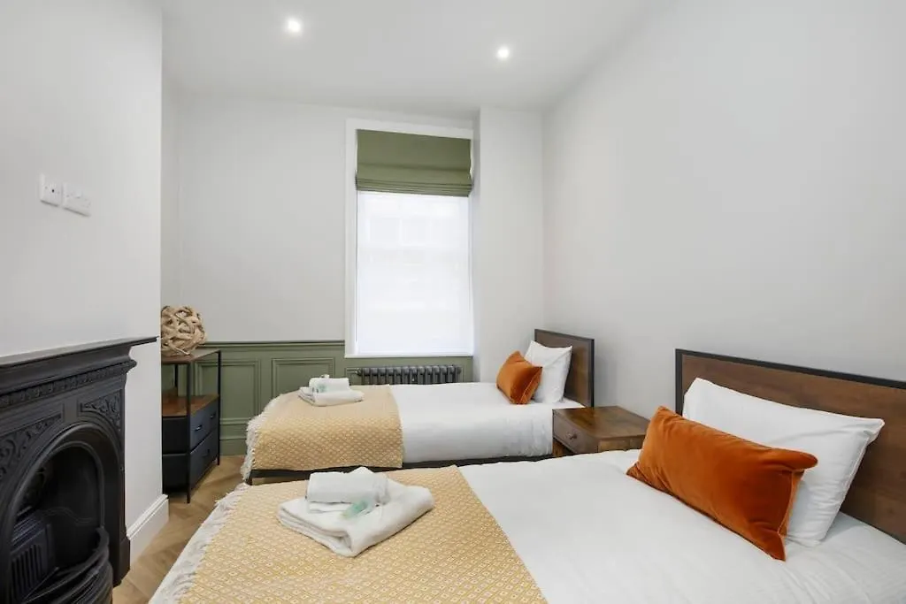 Aldwark View With Free Parking Apartment York